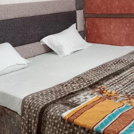 Shree Maya Home Stay 乌贾因 外观 照片